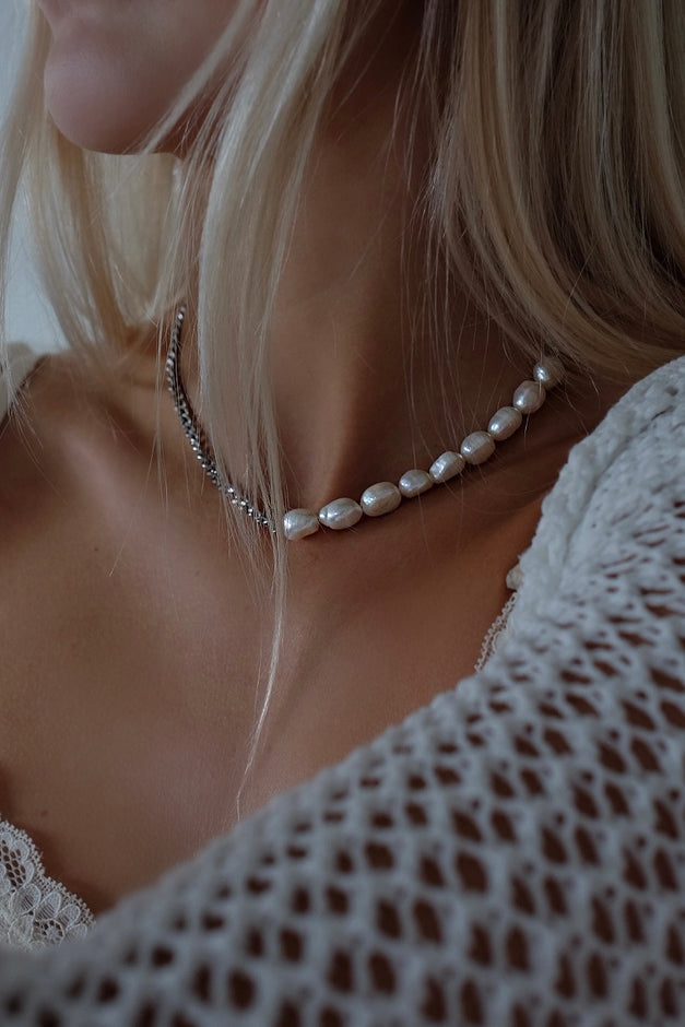 GUÐ0410 - 1104 by MAR