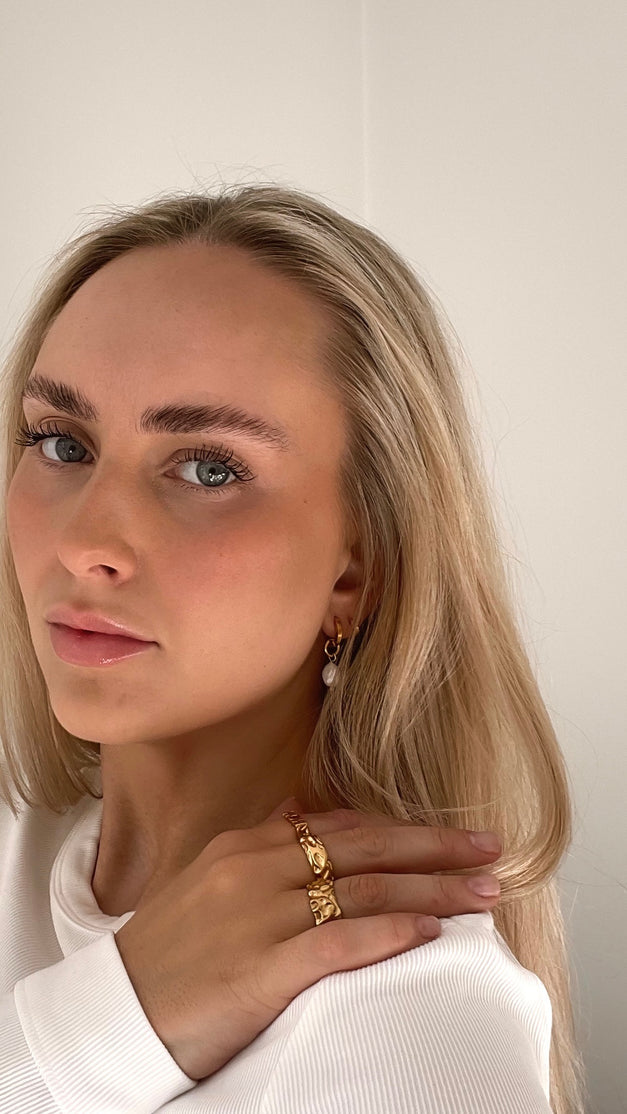 ERLA/URÐ - 1104 by MAR